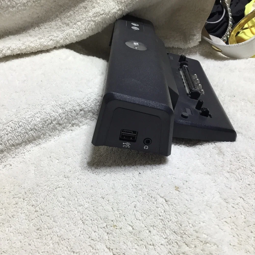 Dell Pro 1X laptop base station, charges and keeps attachments connected